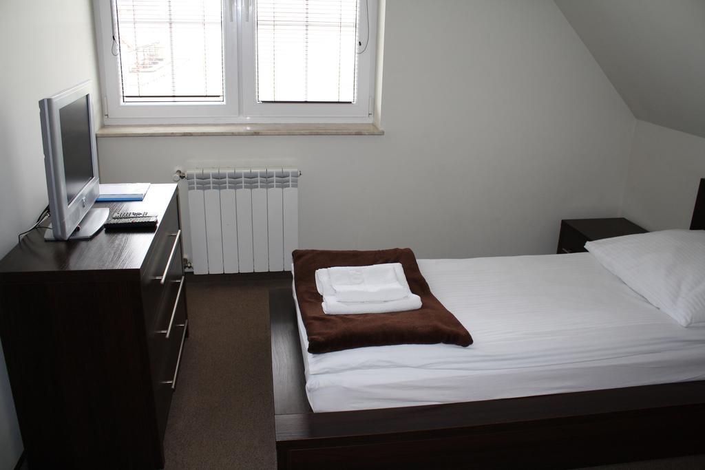 Hotel Marina Gorklo - Zurawi Kat Habitación foto